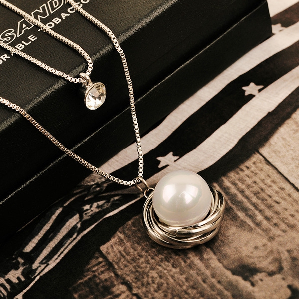 Γυναικεία περιδέραια - 24 σχέδια με διαφορετικές αλυσίδες και μενταγιόν.