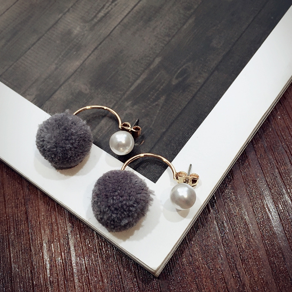 Γυναικεία σκουλαρίκια σε μπλε, κόκκινο, κυκλάμινο, γκρι και μαύρο χρώμα - 6 σχέδια