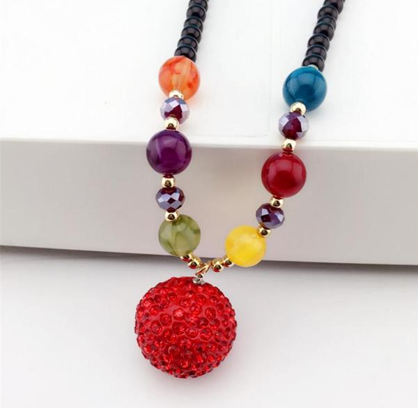 Γυναικείο κολιέ 24 διαφορετικά μοντέλα.