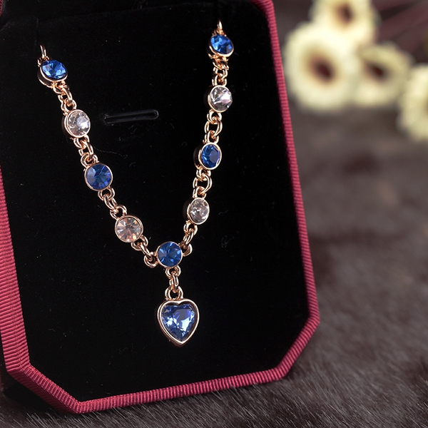 Дамски гривни с кристали 10 оригинални модела.