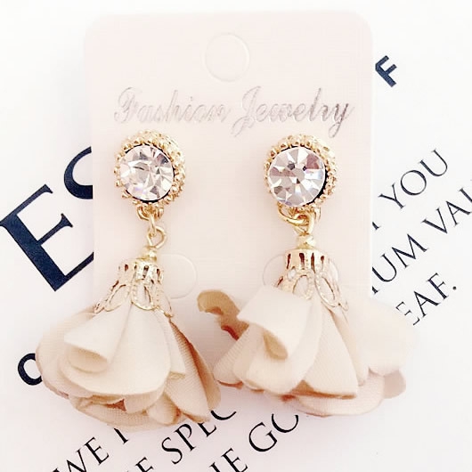 Γυναικεία Σκουλαρίκια 6 Μοντέλα.