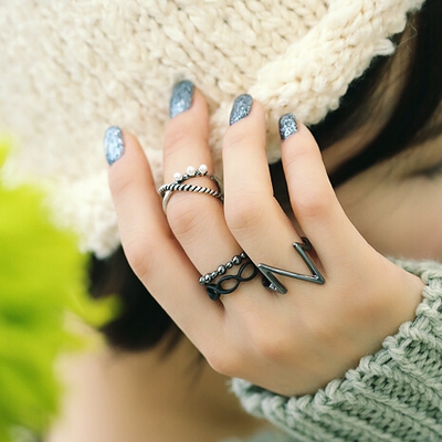 Γυναικεία δαχτυλίδια σε πολλά διαφορετικά χρώματα - 15 σχέδια