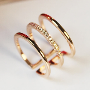 Дамски пръстени в 3 модела - златист и сребрист цвят
