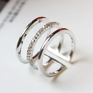 Дамски пръстени в 3 модела - златист и сребрист цвят