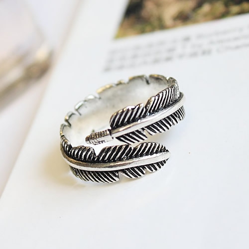 Γυναικεία Δαχτυλίδια  σε μπλε, πράσινο, μαύρο, ασημί, λευκό και κόκκινο-13 μοντέλα