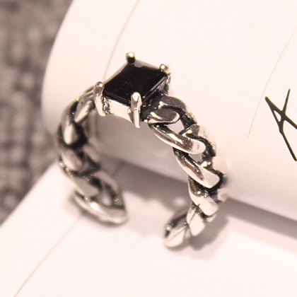 Γυναικεία Δαχτυλίδια  σε μπλε, πράσινο, μαύρο, ασημί, λευκό και κόκκινο-13 μοντέλα