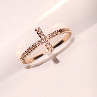 Γυναικεία δαχτυλίδια  σε 2 σχέδια και 2 χρώματα - τύπου σταυρού