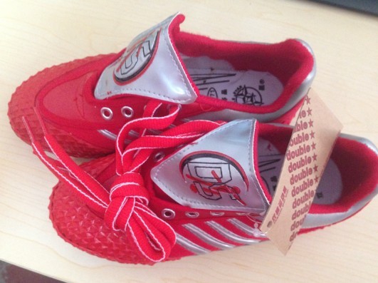 Обувки за футбол -няколко модела за мъже, жени и деца - момчета и момичета