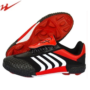 Обувки за футбол -няколко модела за мъже, жени и деца - момчета и момичета
