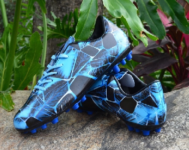Мъжки обувки за футбол в син цвят