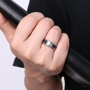 Сребристи мъжки пръстени изработени от стомана в черен и син цвят vnox - 2 модела 