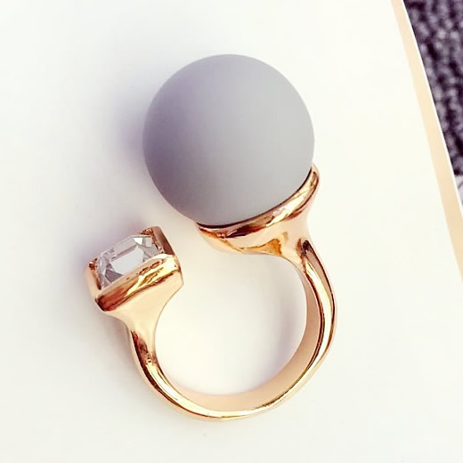 Дамски пръстени в черен,сив,зелен,син и лилав цвят 