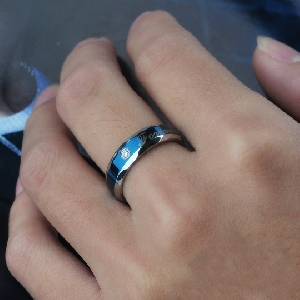 Сини мъжки пръстени изработени от стомана 