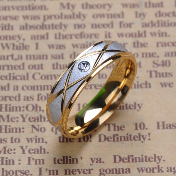 Мъжки пръстен в златист цвят с кристал - 17 мм