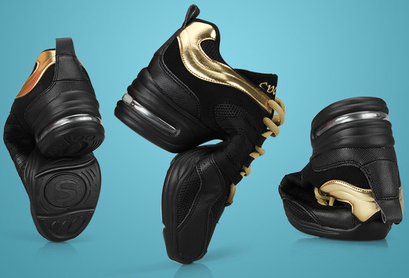 Παπούτσια γυναικών για χορό και αερόμπικ - δύο μοντέλα σε μαύρο χρώμα