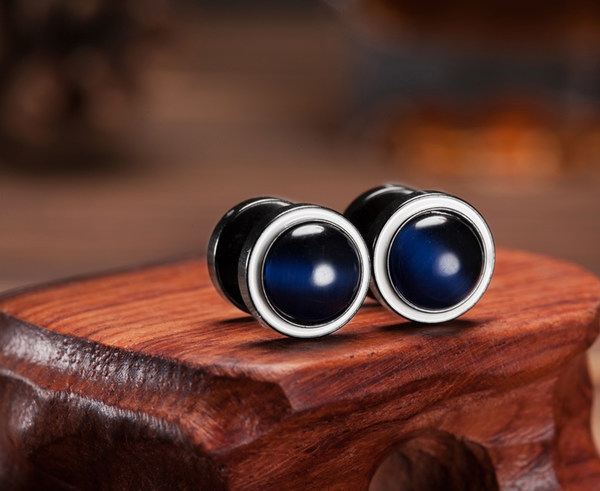 Ανδρικά Σκουλαρίκια σε Μαύρο με Μπλε Πέτρα - 1 μοτίβο