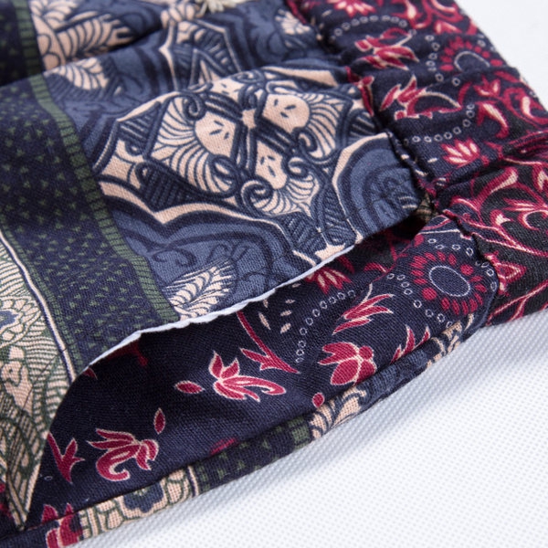 Летни къси панталони - цветни и мъжки - изработени от памук