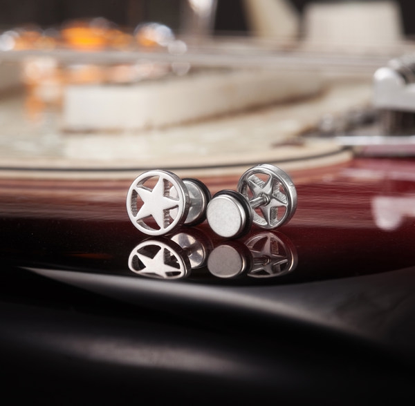 Ανδρικά σκουλαρίκια σε ασήμι - αστέρι