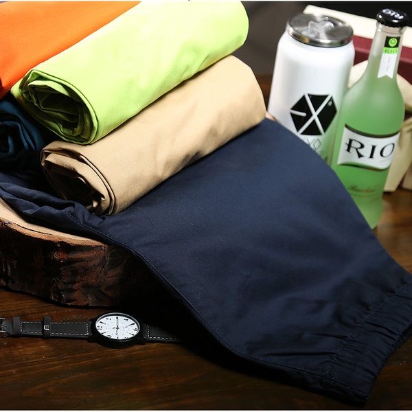 Καλοκαίρι λεπτό παντελόνι για τους άνδρες - 12 μοντέλο εξασφαλίζει άνεση και την άνεση κατά τη διάρκεια της ζεστές μέρες