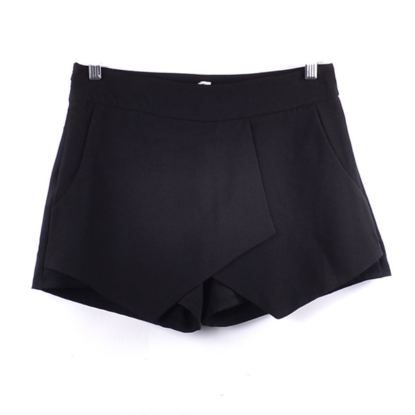 Οι γυναίκες σύντομο χρωματιστά παντελόνια