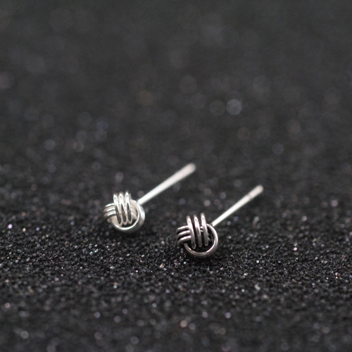 Мъжки  обеци в 2 модела в сребрист цвят