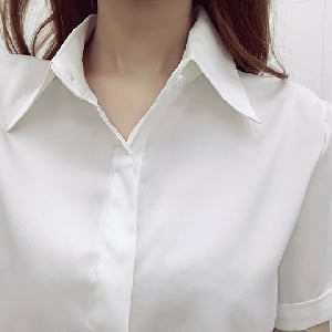 Дамска риза в бял цвят с къс ръкав - 1 модел