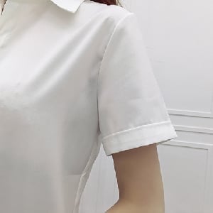 Дамска риза в бял цвят с къс ръкав - 1 модел