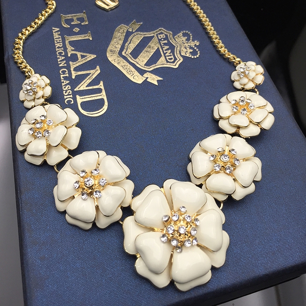 Πολύχρωμα γυναικεία περιδέραια