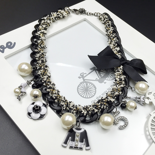 Πολύχρωμα γυναικεία περιδέραια