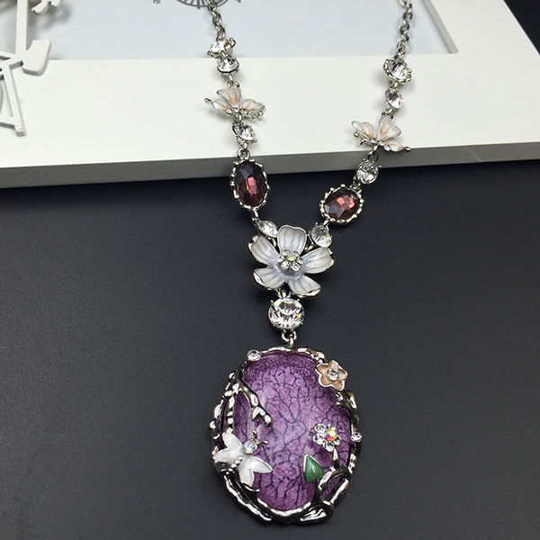 Πολύχρωμα γυναικεία περιδέραια