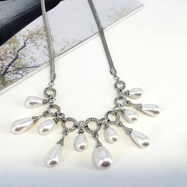 Πολύχρωμα γυναικεία περιδέραια