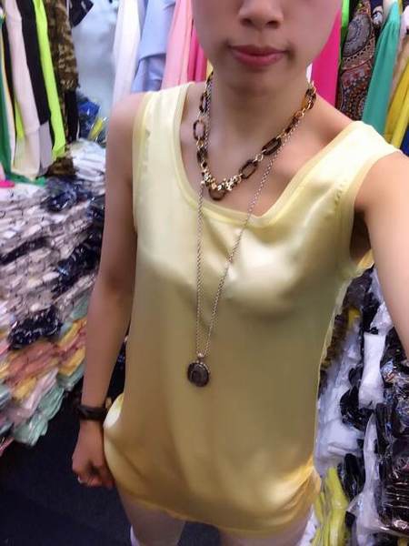 Γυναικείο  μεταξωτό αμάνικο 