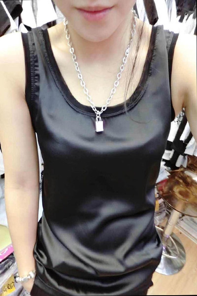 Γυναικείο  μεταξωτό αμάνικο 