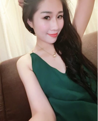 Γυναικείο  κομψό  φανελάκι