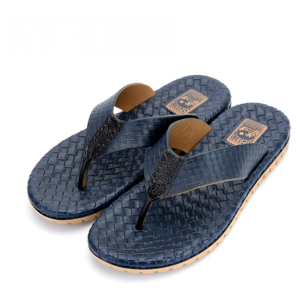 Παντόφλες ανδρών από τεχνητό δέρμα - 4 μοντέλα