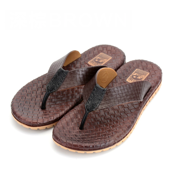 Παντόφλες ανδρών από τεχνητό δέρμα - 4 μοντέλα