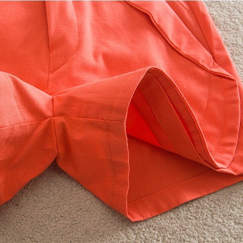 Σύντομη κυρίες παντελόνι σε μαύρο, λευκό και κόκκινο - 3 μοντέλα