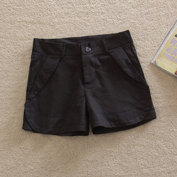 Σύντομη κυρίες παντελόνι σε μαύρο, λευκό και κόκκινο - 3 μοντέλα