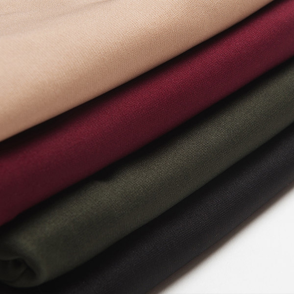 Κυρίες παντελόνι μπεζ, πράσινο, κόκκινο και μαύρο