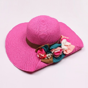 Дамска шикозна лятна шапка  в различни цветове