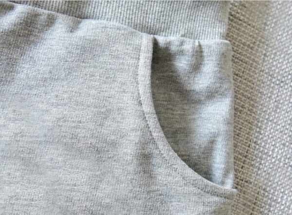 Къси дамски панталони в сив,черен,червен и черен цвят - 4 модела 