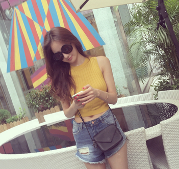 Γυναικεία   σύντομα   φανελάκια