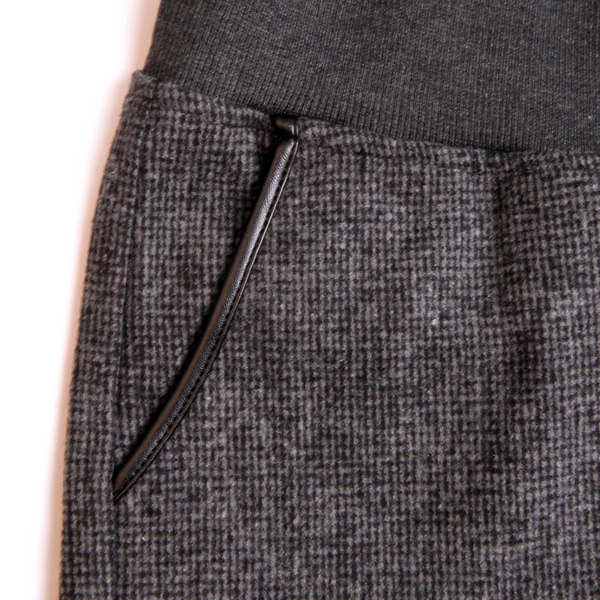 Дамски къси панталони - черен цвят 