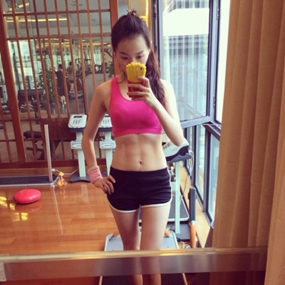 παντελόνια Σύντομη κυρίες κατάλληλα για τρέξιμο - κυκλάμινο και μαύρο