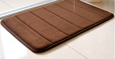 Το νερό απορροφά χαλάκια / αφρού μνήμης