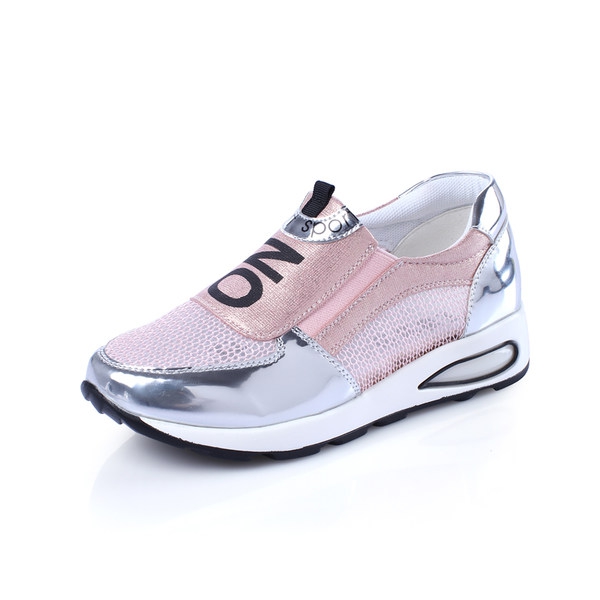 Παιδικά αθλητικά παπούτσια για κορίτσια - 3 μοντέλα με κορυφαία σχεδίαση