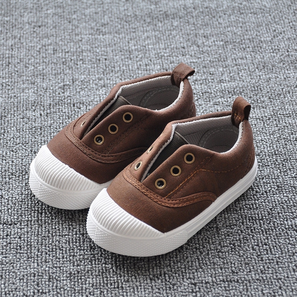 Παιδικά πάνινα παπούτσια για αγόρια ηλικίας από 1 έως 3 ετών - 5 μοντέλα