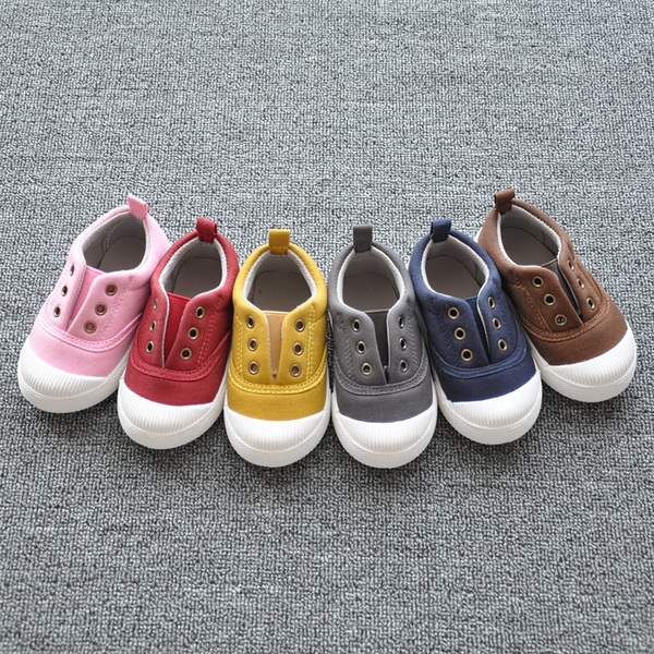 Παιδικά πάνινα παπούτσια για αγόρια ηλικίας από 1 έως 3 ετών - 5 μοντέλα