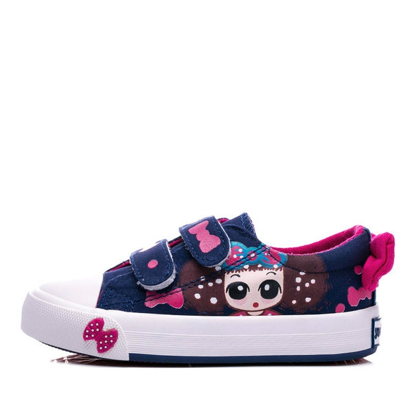 Обувки за момичета с връзки или лепки - 8 анимирани модела