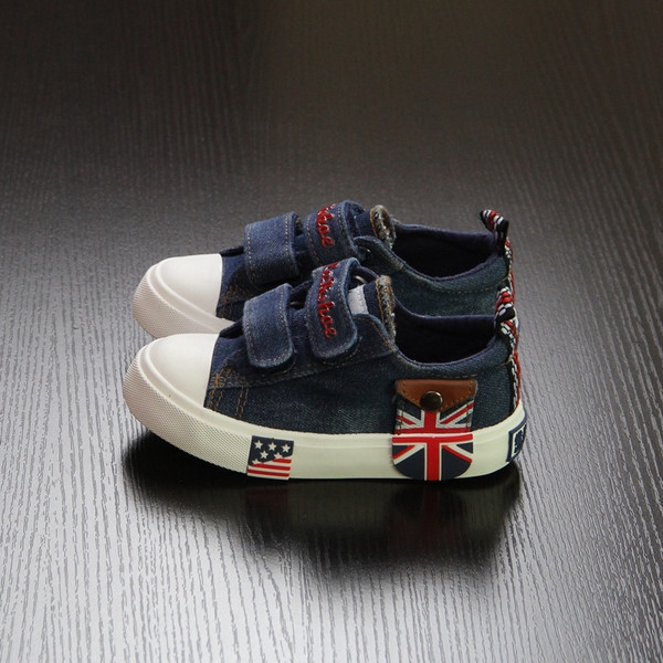 Παιδικά πάνινα παπούτσια δύο χρωμάτων για αγόρια